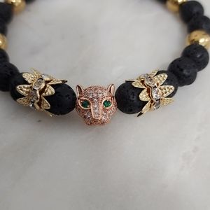 Men Bracelet made with quality material and natural stones